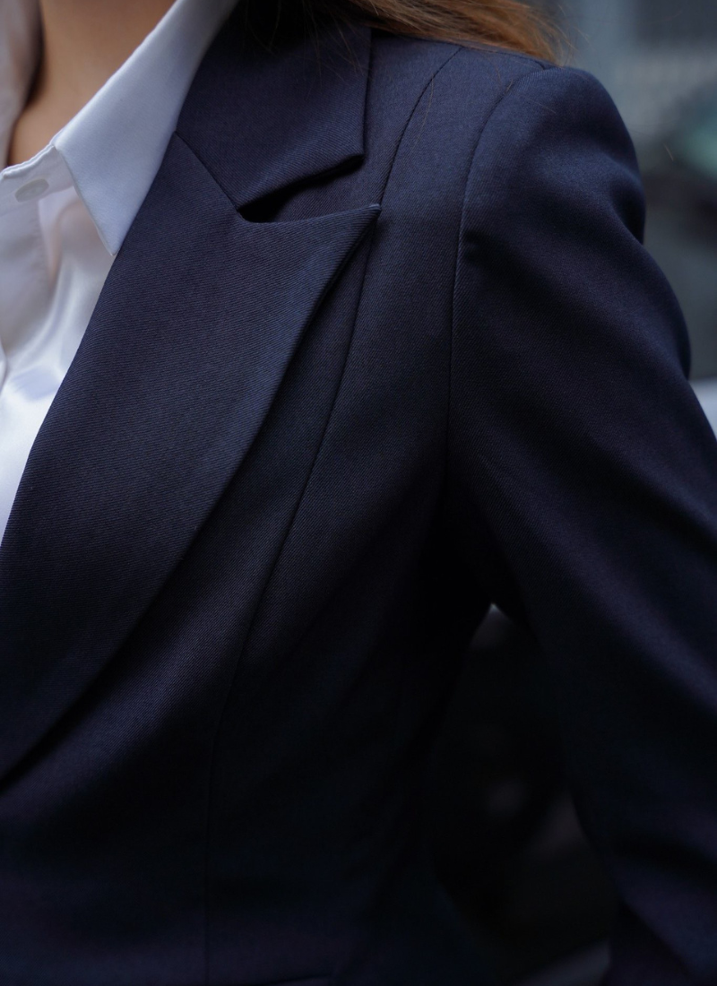  Bộ Áo Vest Nữ 2 Nút Vạt Vuông & Váy Ngắn Ôm Xanh Đen 