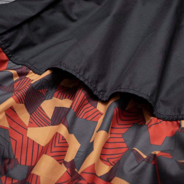 Nike badlands camo windbreaker top