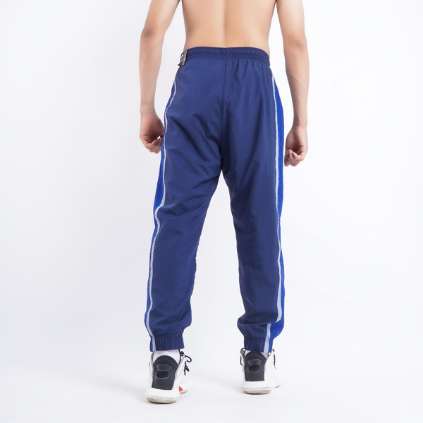 Quần Dài Nike Seasonal Woven Sweatpants