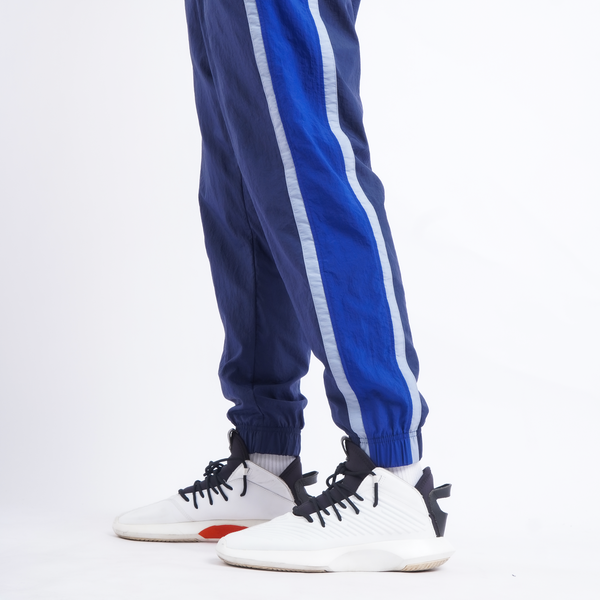 Quần Dài Nike Seasonal Woven Sweatpants