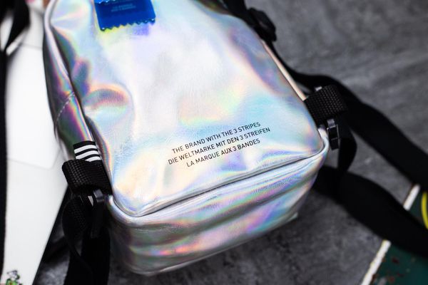 Balo Adidas hologram