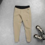 Quần Dài Ura Fleece Essential Pants