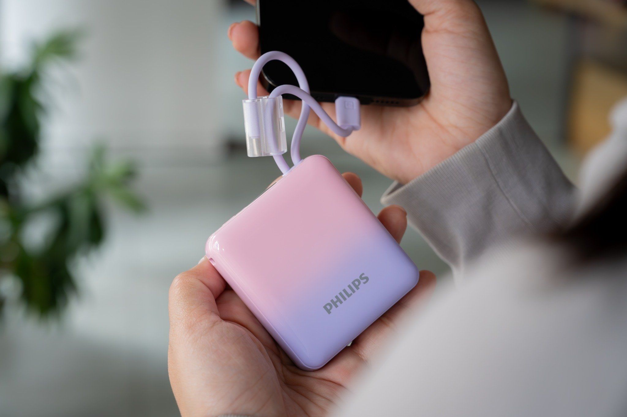  [New] Pin sạc dự phòng nhỏ gọn 10.000mAh Philips DLP2713 - Kèm cáp Type-C và Lightning 