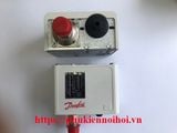 Pressure switch with auto reset