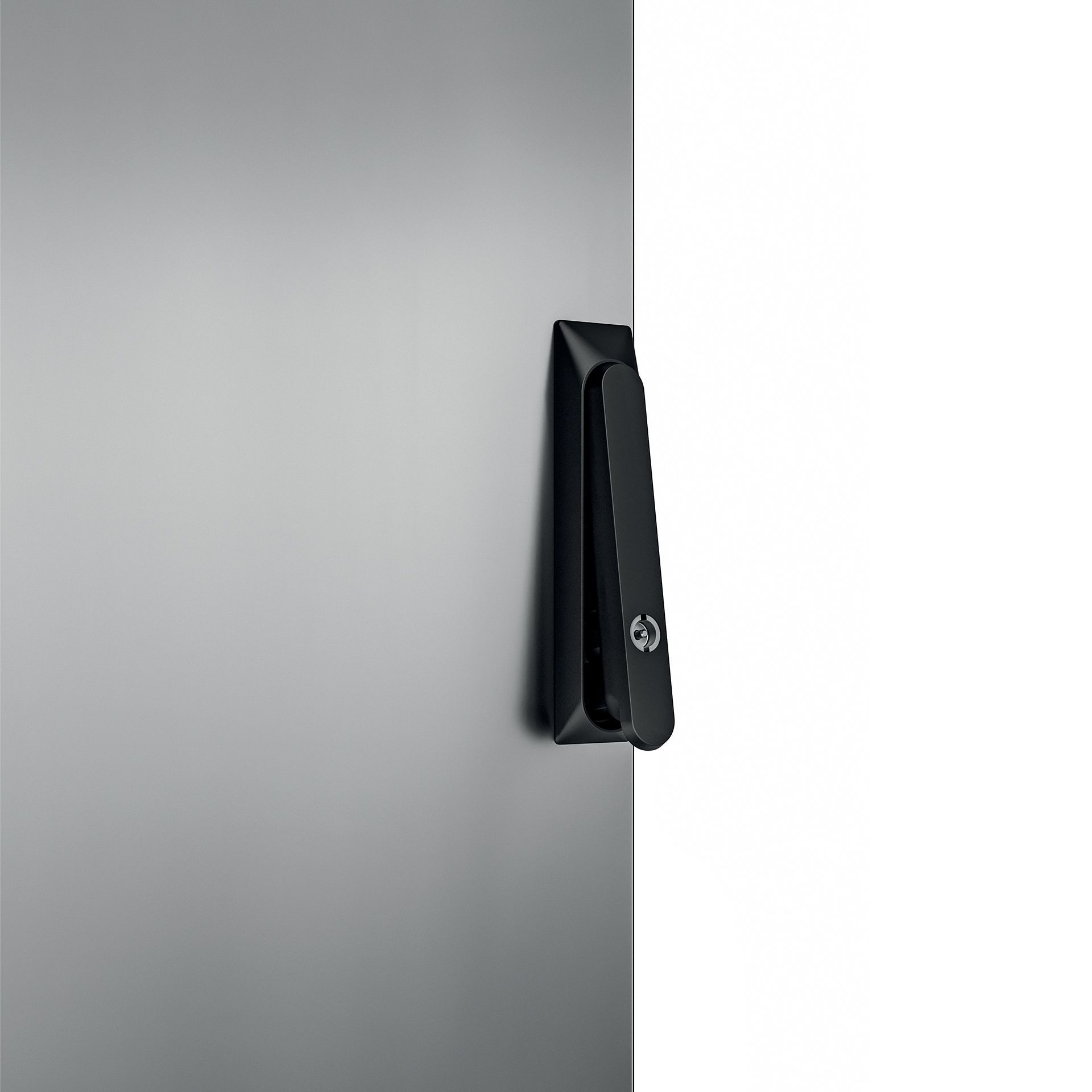  Tủ điện đứng compact 
