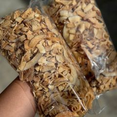 Dừa Sấy Giòn Vị Sữa Béo Ngọt Api Food - Đặc Sản Bến Tre  - Thức Ăn, Ăn Vặt