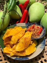 Xoài Sấy Dẻo Muối Ớt Chua Cay Mặn Ngọt Api Food ( Hàng Xuất Khẩu )