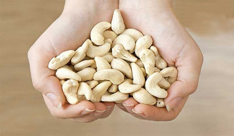 Hạt Điều Sữa Nguyên Hạt 500gr Api Food - Ăn Vặt, Làm Sữa Hạt, Làm Bánh