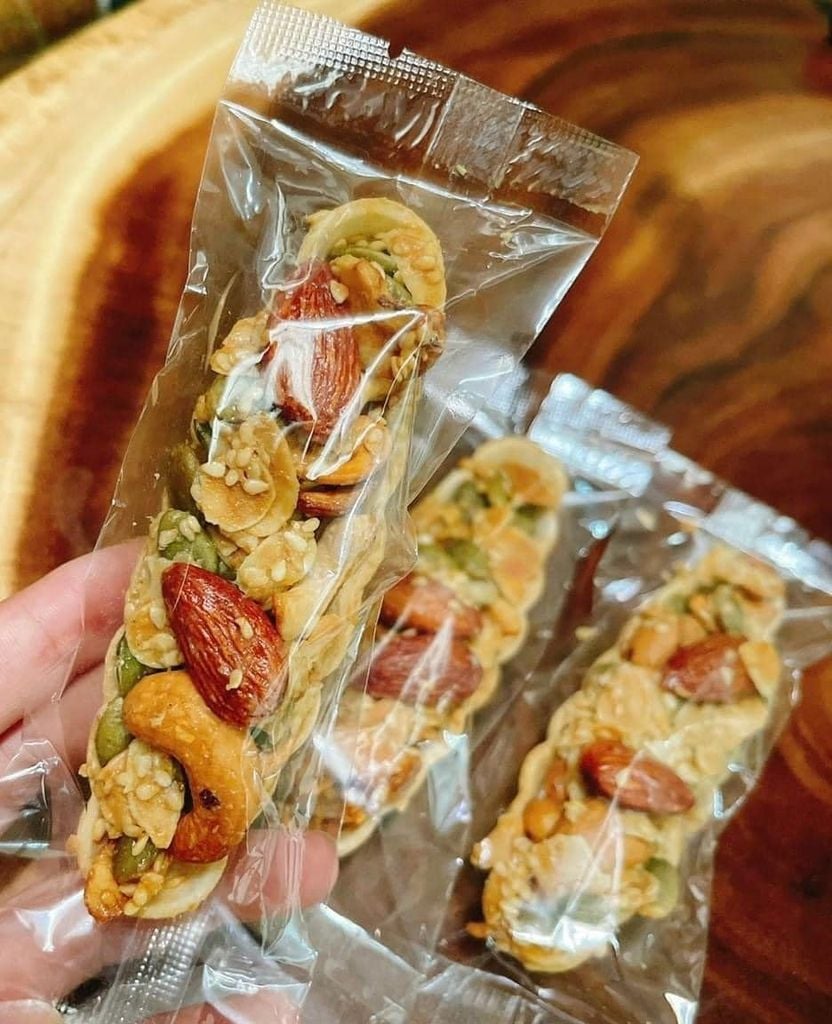 Bánh Thuyền Mix Hạt Dinh Dưỡng, Dành Cho Mọi Lứa Tuổi - Ăn Vặt Api Food