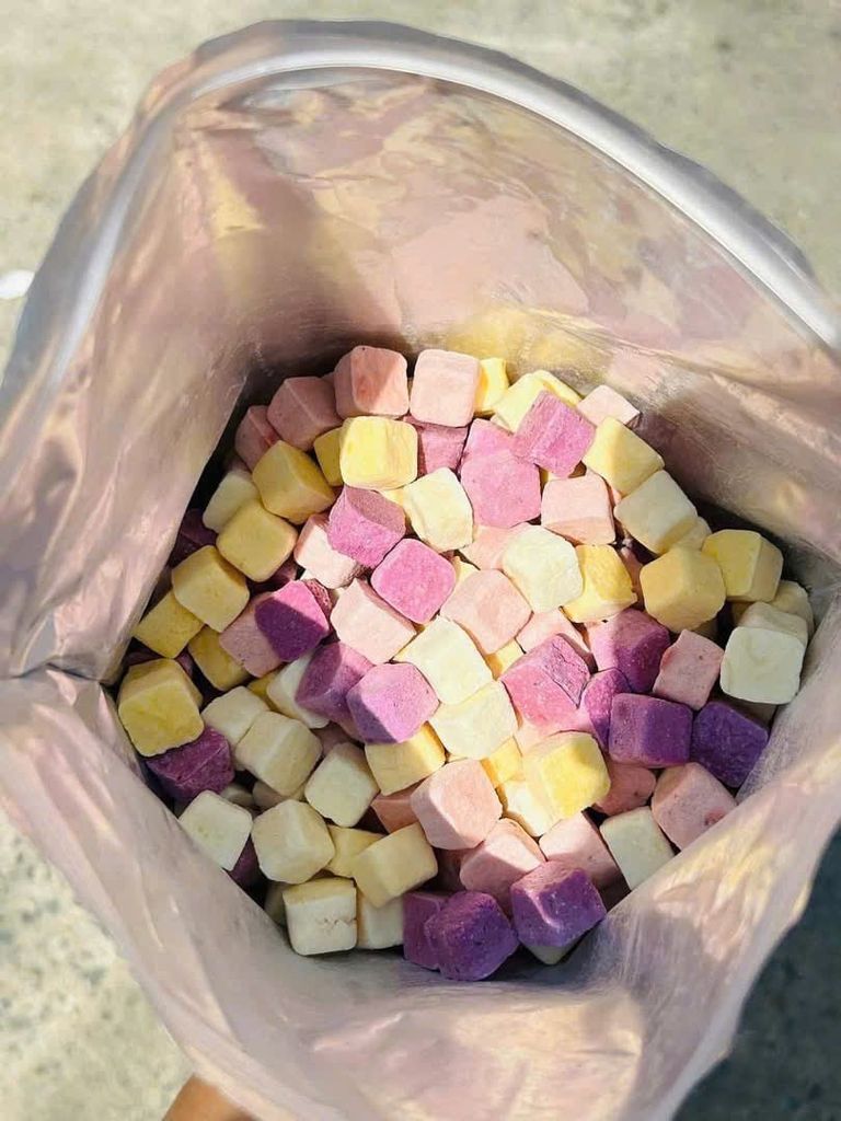 Sữa Chua Sấy Thăng Hoa Mix Vị Hoa Quả Thơm Ngon 200gr
