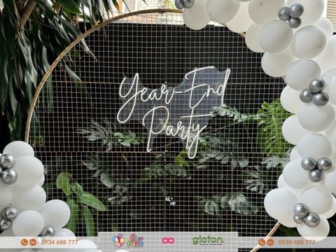 Chữ đèn LED neon - trắng - Year End Party