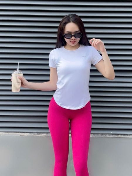 Áo thun tập gym yoga nữ slimfit tee cổ tròn ngắn tay chất liệu co giãn thấm hút mồ hôi A41 Olona Sports