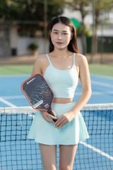 Chân váy xẻ tà thể thao pickleball, tennis nữ V17 Olona Sports 2 lớp có bảo hộ co giãn mềm mịn dày dặn