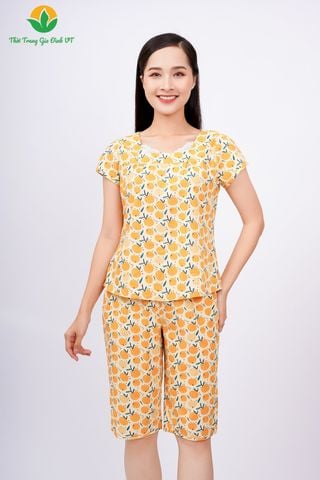 B46.2306.Bộ cotton nữ mùa hè Việt Thắng quần lửng áo cộc tay cổ phối ren