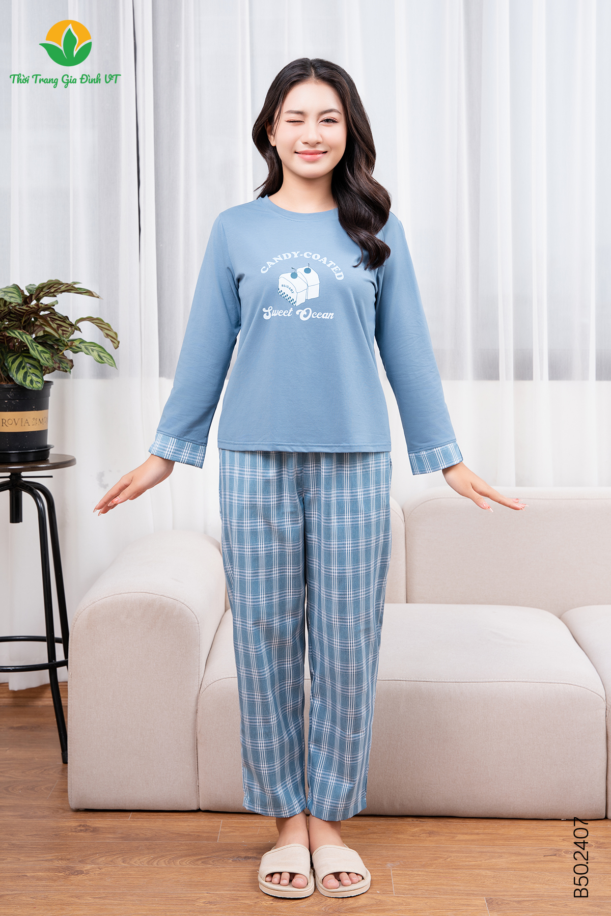 B50.2407. Bộ cotton dệt kim nữ quần dài áo dài tay phối kẻ đáp tay