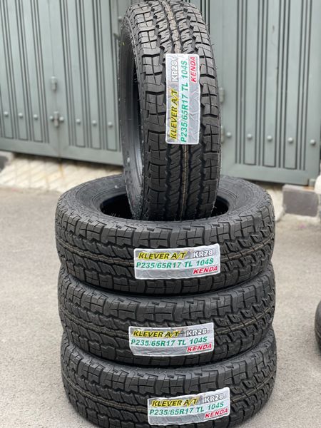 Lốp xe Kenda P 235/65R17 KR28