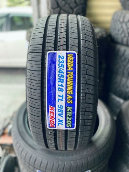 Lốp xe Kenda 235/45R18 KR205