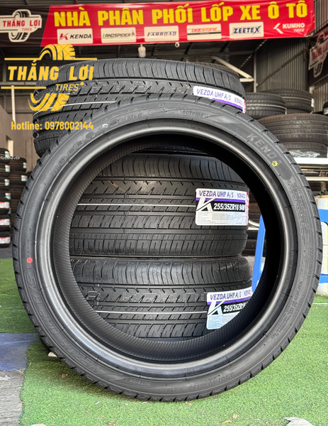 Lốp xe Kenda 225/40R18 KR400 (ZR, lốp có hiệu suất cao)