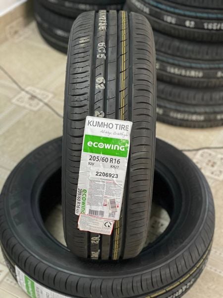 Lốp xe Kumho 205/60R16 KH27 92V