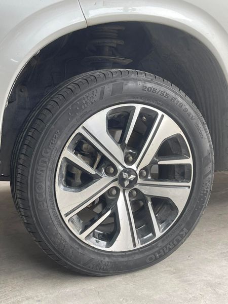Lốp xe Kumho 205/55R16 KH27 94V