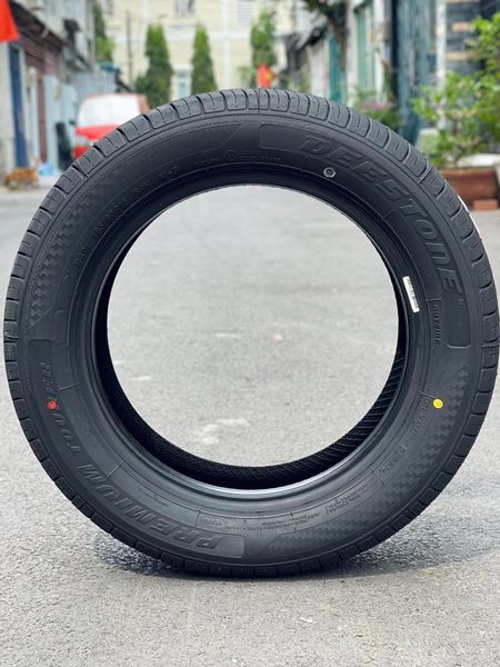 Lốp xe Deestone 185/60R15 RA01 (Thái Lan)