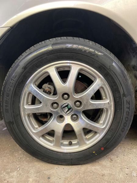 Lốp xe Zeetex 215/60R16 99V XL  ZT5000 max  (Thái Lan)