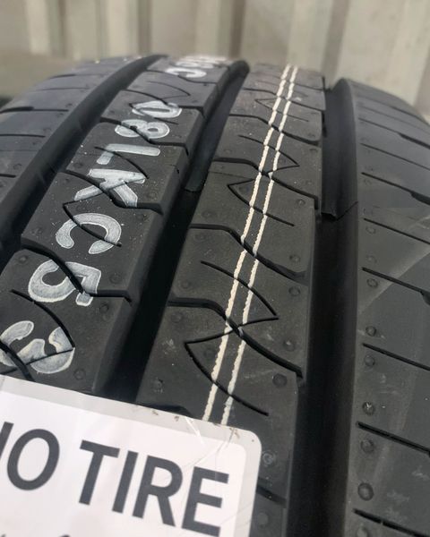 Lốp xe Kumho 215/70R16 KC53 108/106T