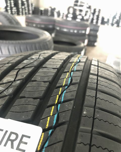 Lốp xe Kumho 225/60R17 HP71 99V