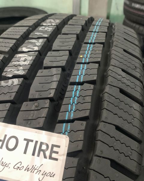 Lốp xe Kumho 235/70R16 HT51 106T