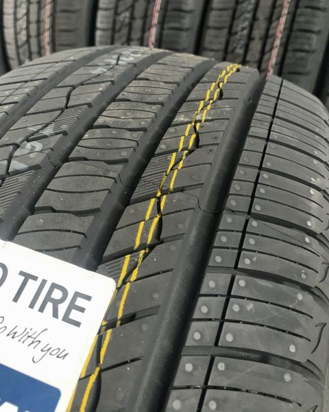 Lốp xe Kumho 245/45R19 KL33 98H