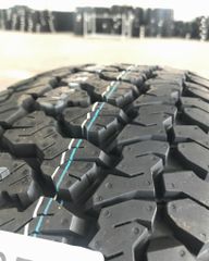 Lốp xe Kumho 245/65R17 AT51 105T