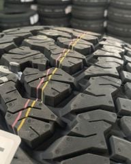 Lốp xe Kumho 265/70R16 AT51 112T