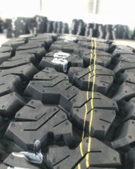 Lốp xe Kumho 275/70R18 AT51 125/122R