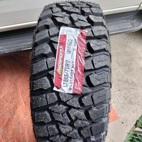 Lốp xe Landspider LT 285/70R17 M/T (Thái Lan)