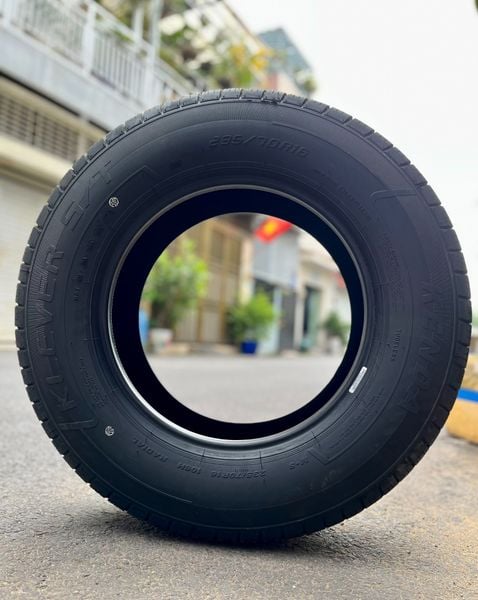 Lốp xe Kenda 235/70R16 KR52