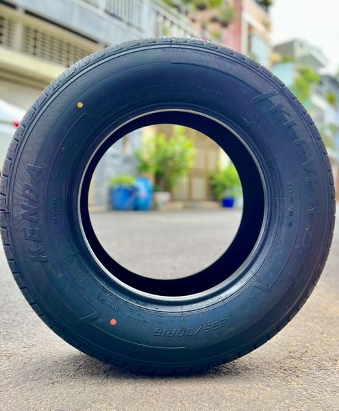 Lốp xe Kenda 235/70R16 KR52