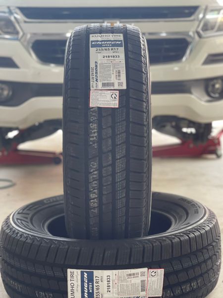 Lốp xe Kumho 225/65R17 HT51 102T