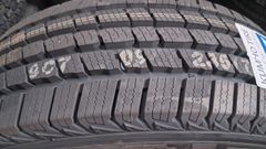 Lốp xe Kumho 235/75R15 HT51 104/101S