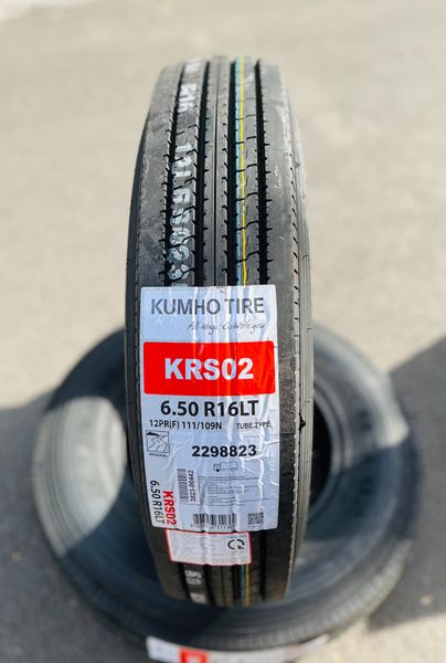 Lốp xe Kumho 6.50R16 RS02 111/109N