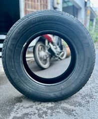 Lốp xe Kumho 255/65R17 HT51 110T