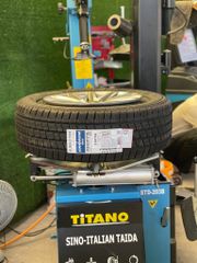 Lốp xe Kumho 245/65R17 HT51 111T