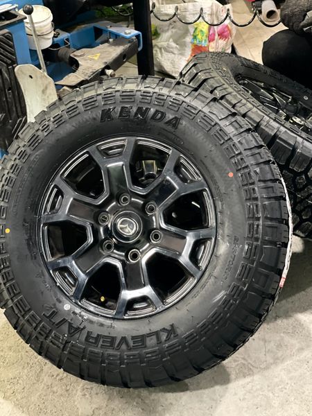 Lốp xe Kenda 255/65R17 KR628