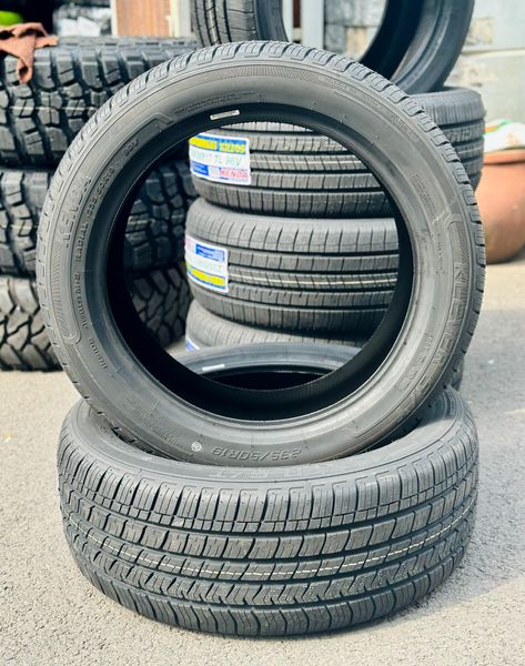 Lốp xe Kenda 235/50R19 KR52