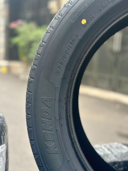 Lốp xe Kenda 225/50R18 KR205
