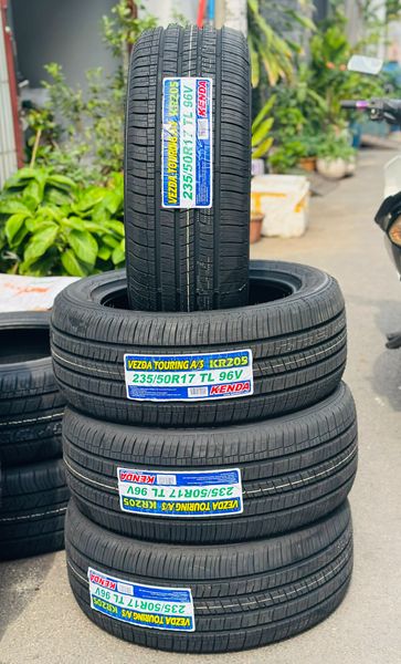 Lốp xe Kenda 235/50R17 KR205