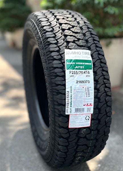 Lốp xe Kumho 255/70R16 AT51 109T