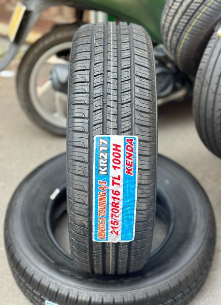Lốp xe Kenda 215/70R16 KR217