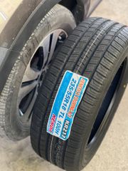 Lốp xe Kenda 235/55R18 KR217