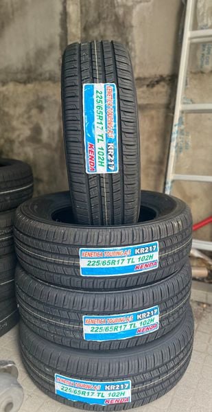 Lốp xe Kenda 225/65R17 KR217
