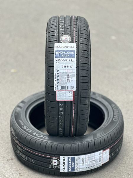 Lốp xe Kumho 205/55R17 TA31 95V